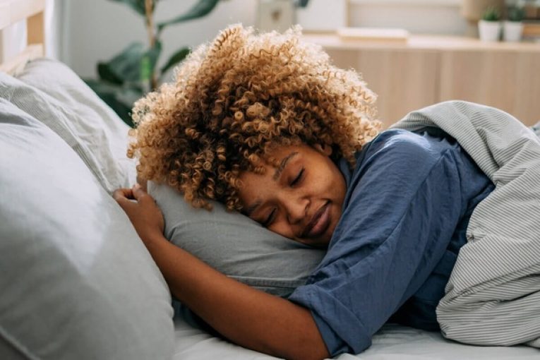 Health benefits of sleeping early